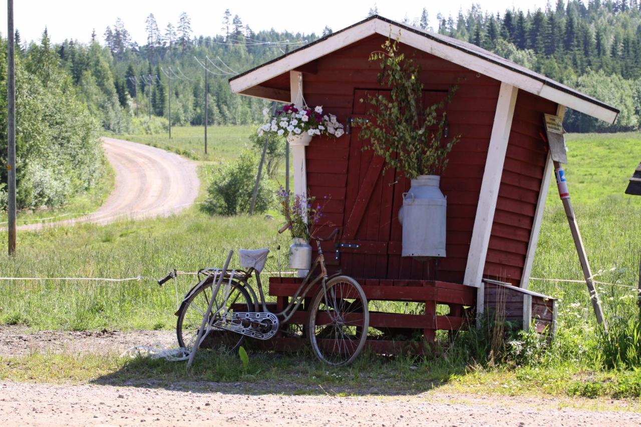 Maekelaen Lomatuvat Bed And Breakfast Korkeakoski  ภายนอก รูปภาพ
