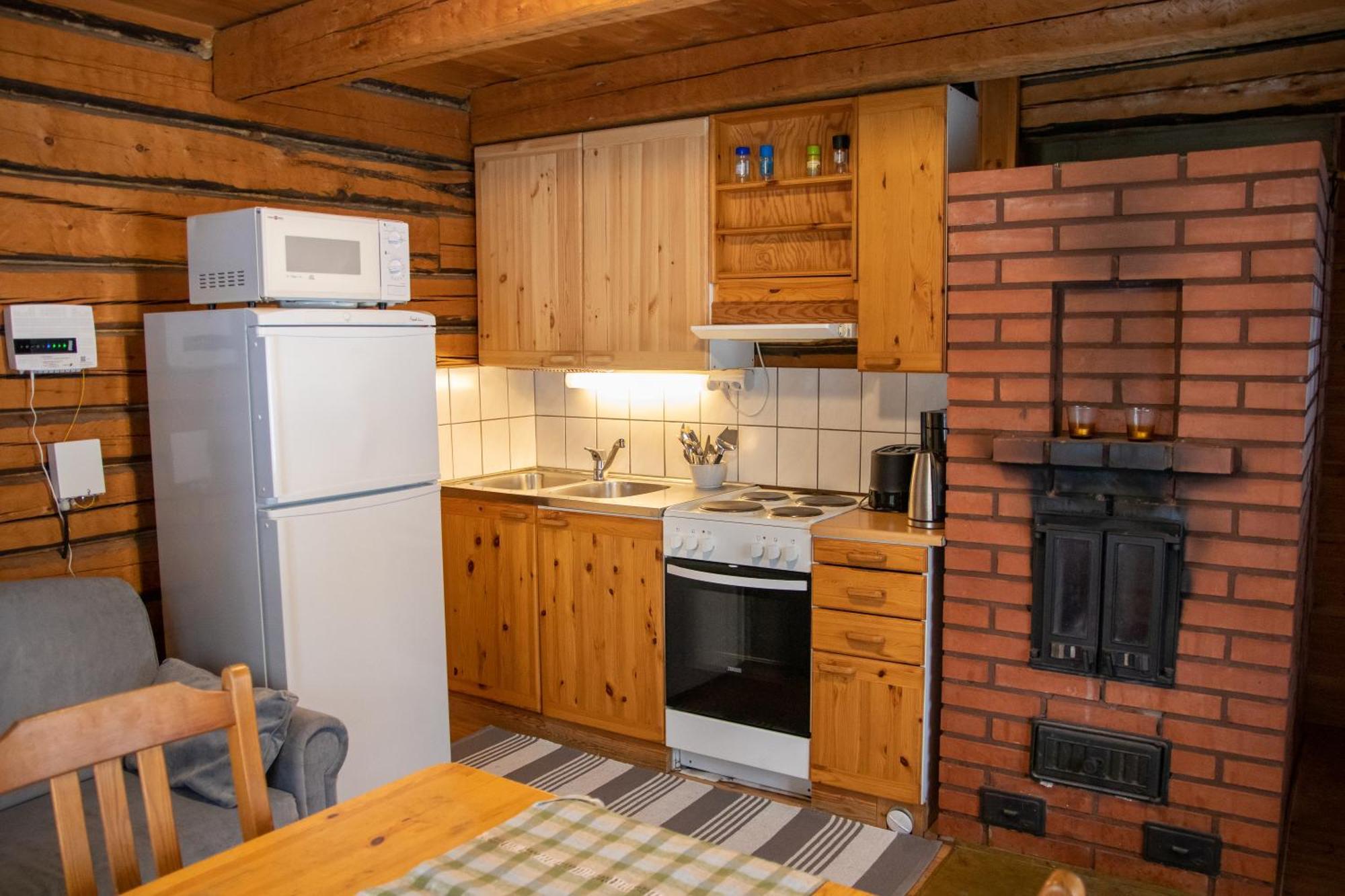 Maekelaen Lomatuvat Bed And Breakfast Korkeakoski  ภายนอก รูปภาพ