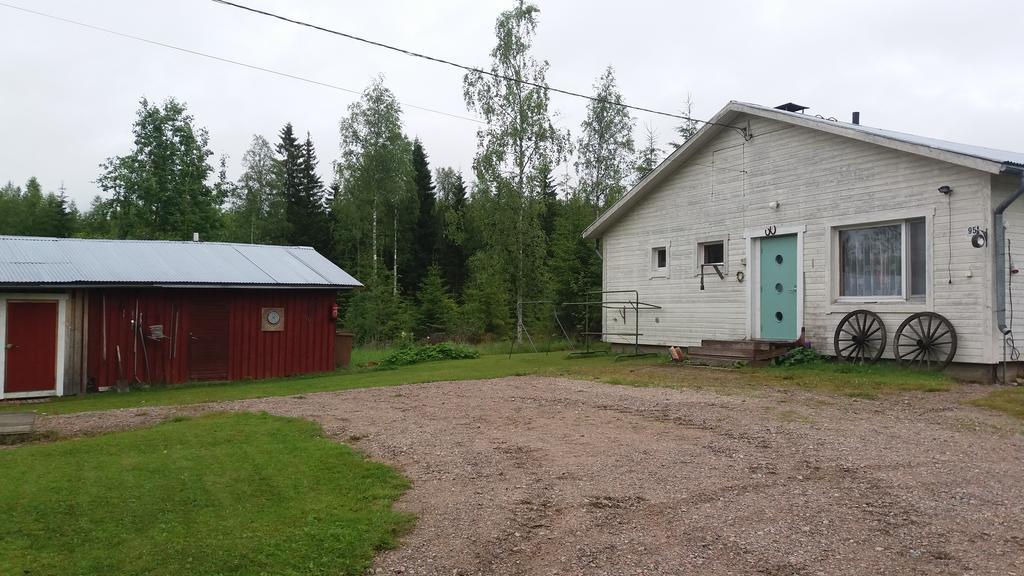 Maekelaen Lomatuvat Bed And Breakfast Korkeakoski  ภายนอก รูปภาพ